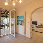 Fethiye-kaya Koey'de 6 Kisilik Devina
