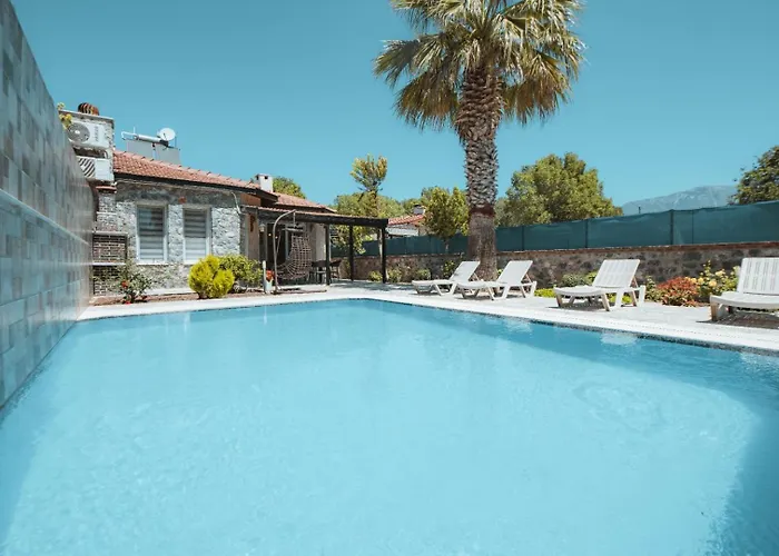 Fethiye-kaya Koey'de 6 Kisilik Devina * Keciler