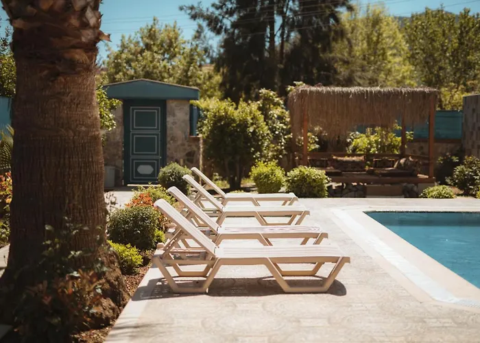 Fethiye-kaya Koey'de 6 Kisilik Devina